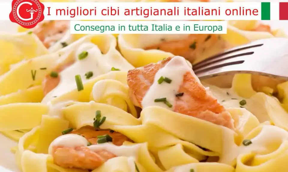 Pasta fresca con salmone e crema, un piatto delizioso pronto per la consegna in tutta Italia e in Europa.